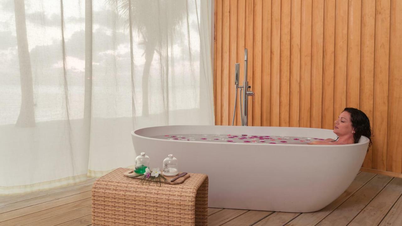 Innahura Maldives Resort Kurendhoo Εξωτερικό φωτογραφία